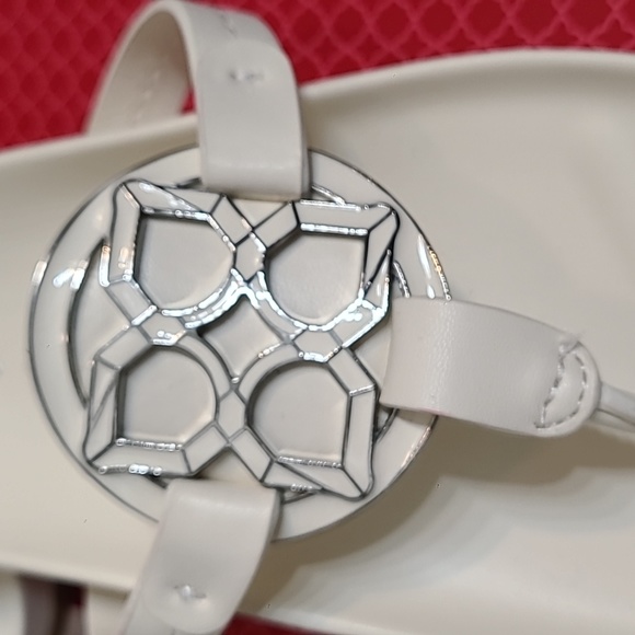 Kelly and Katie Ivory Sandals with medallion - Picture 8 of 12